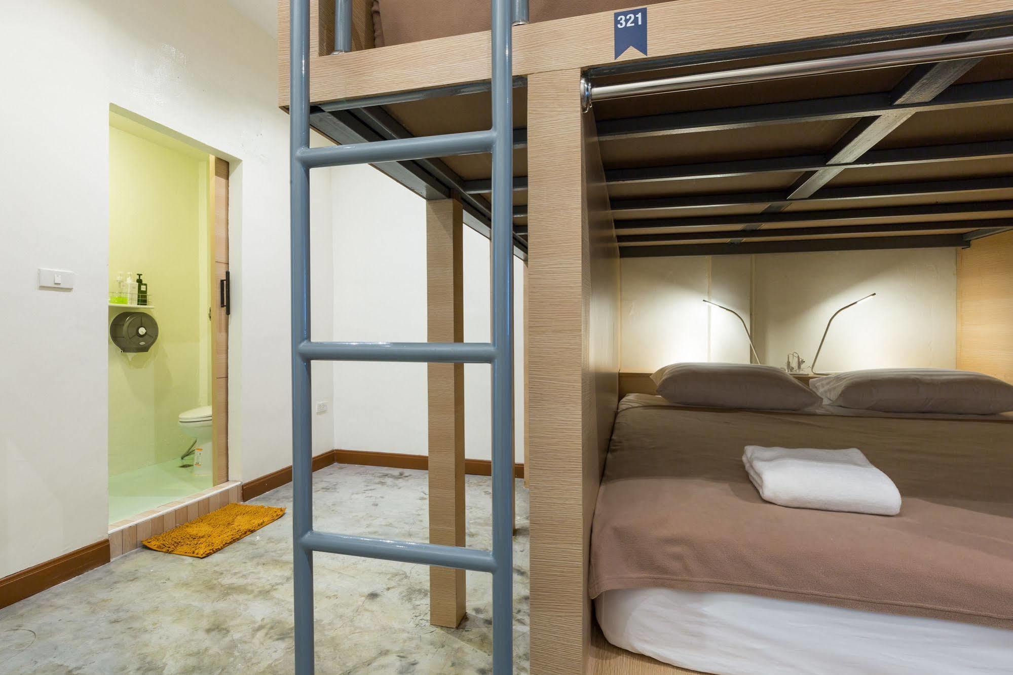 Trica Hostel Bangkok Extérieur photo